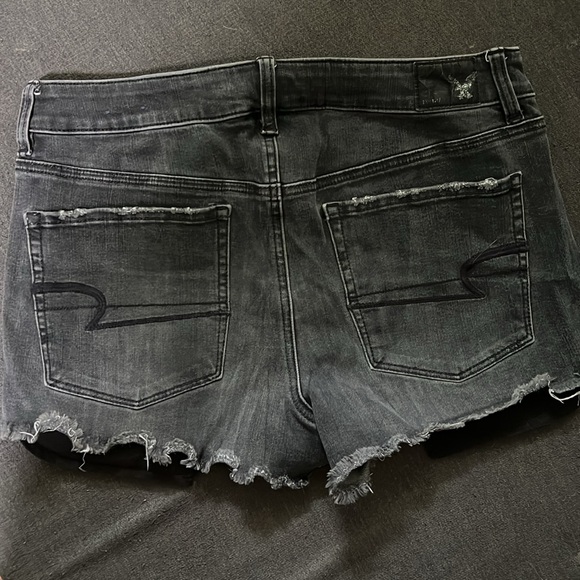 Women American Eagle shorts - Picture 2 of 2
